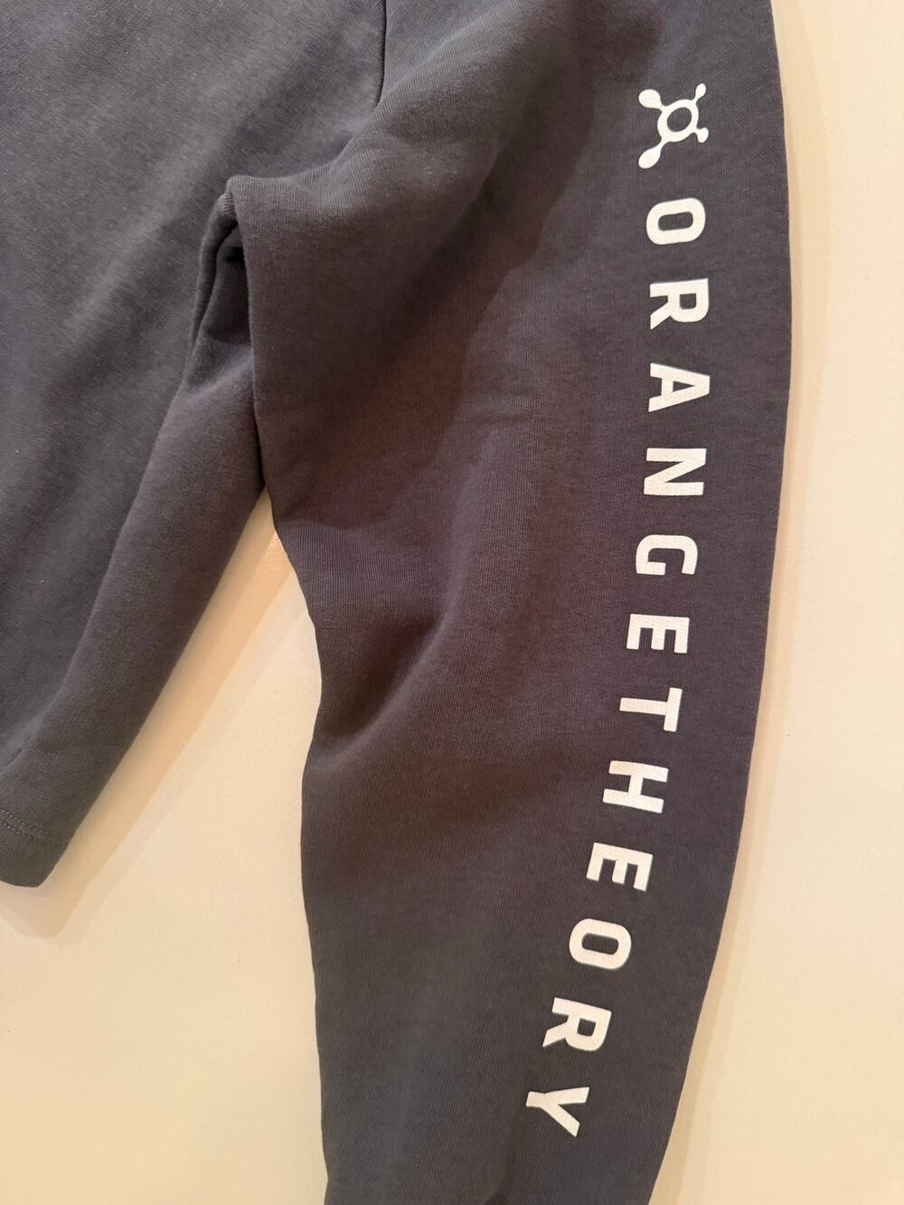 Orange Theory Cropped Sweatshirt Women’s Size Small